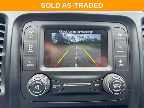 Used 2018 Jeep Cherokee Latitude w/ Altitude Package FWD image 17