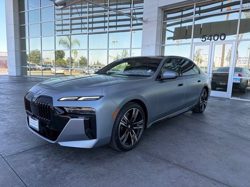 Used 2023 BMW 760i xDrive w/ Luxury Rear Seating Package AWD/4WD image 1