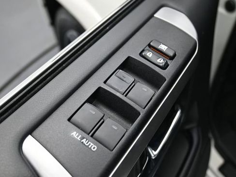 Used 2023 Toyota 4Runner Limited image 14