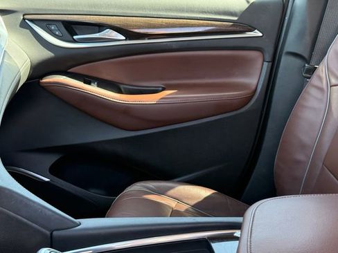 Used 2020 Buick Enclave Avenir w/ Avenir Technology Package image 12