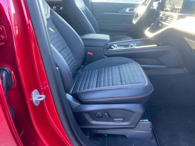 New 2026 Ford Explorer ST-Line w/ ST-Line Street Pack AWD/4WD image 6