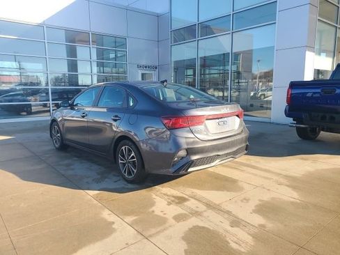 Used 2023 Kia Forte LXS image 5