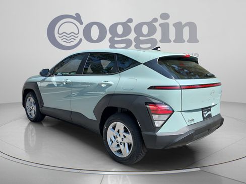 Certified 2026 Hyundai Kona SE FWD image 4