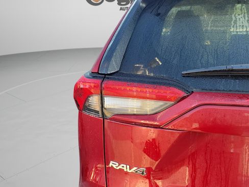 Used 2025 Toyota RAV4 XLE image 24
