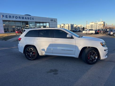 Used 2016 Jeep Grand Cherokee SRT w/ Trailer Tow Group IV image 4