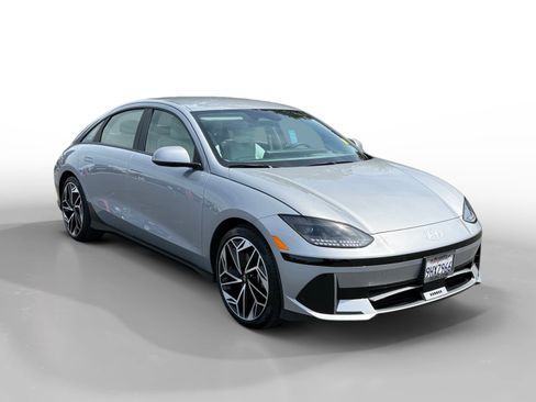 Certified 2023 Hyundai Ioniq 6 Limited RWD image 7