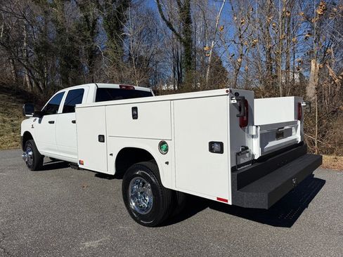 New 2026 RAM 3500 Tradesman image 11