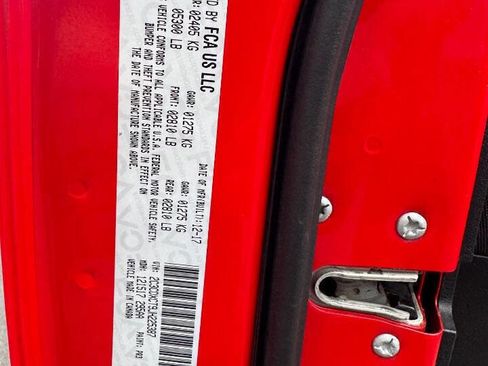 Used 2018 Dodge Charger R/T RWD image 11