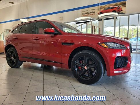 Used 2018 Jaguar F-PACE S image 3