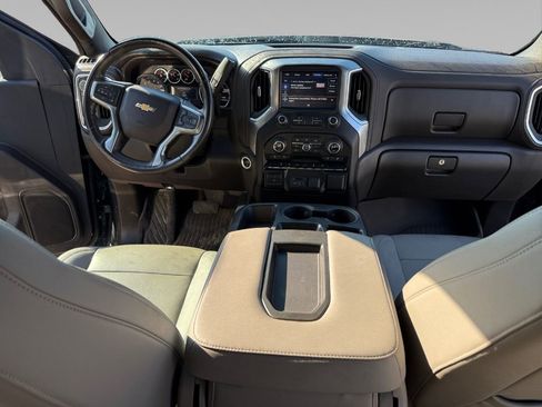 Used 2021 Chevrolet Silverado 1500 LT w/ Z71 Off-Road Package image 10