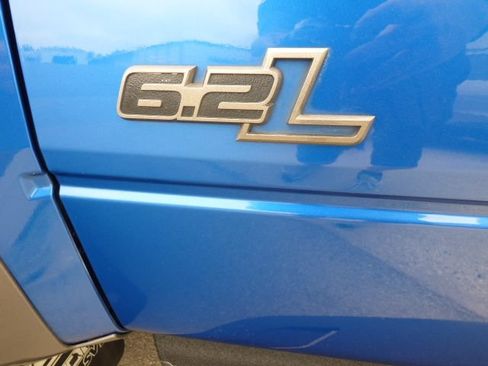Used 2013 Ford F150 Raptor w/ Luxury Equipment Group AWD/4WD image 12