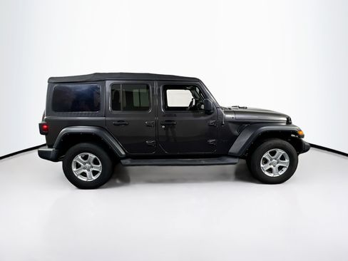 Used 2021 Jeep Wrangler Unlimited Sport AWD/4WD image 4