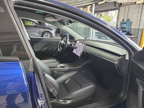 Used 2019 Tesla Model 3 Long Range AWD/4WD image 9
