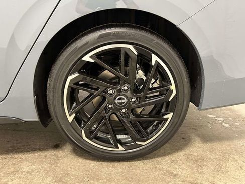 New 2026 Nissan Sentra SR FWD image 7