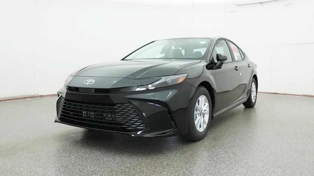 New 2026 Toyota Camry LE FWD image 32