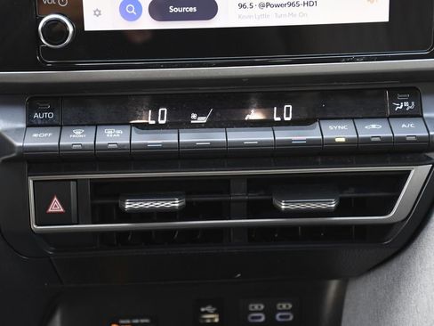 Used 2025 Toyota Camry LE w/ Convenience Package FWD image 15