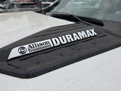 Used 2025 Chevrolet Silverado 2500 High Country w/ Technology Package image 13