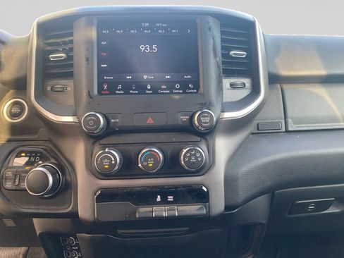 Used 2020 RAM 1500 Big Horn AWD/4WD image 9