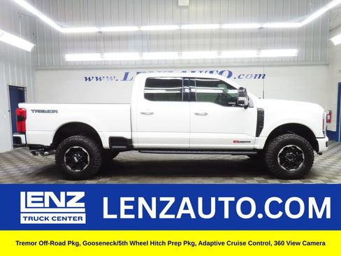 Used 2026 Ford F250 Platinum w/ Tremor Off-Road Package AWD/4WD image 1