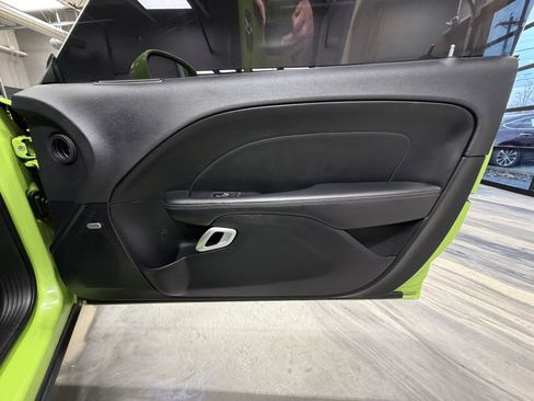 Used 2015 Dodge Challenger R/T Scat Pack w/ Scat Pack Appearance Package image 37