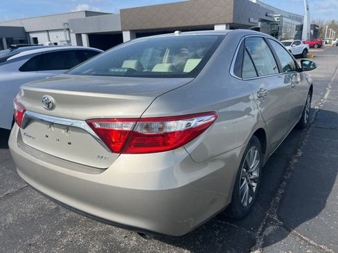 Used 2017 Toyota Camry XLE w/ Moonroof Package image 3