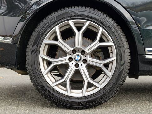 Used 2024 BMW X7 xDrive40i image 13