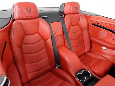 Used 2017 Maserati GranTurismo Sport RWD image 28