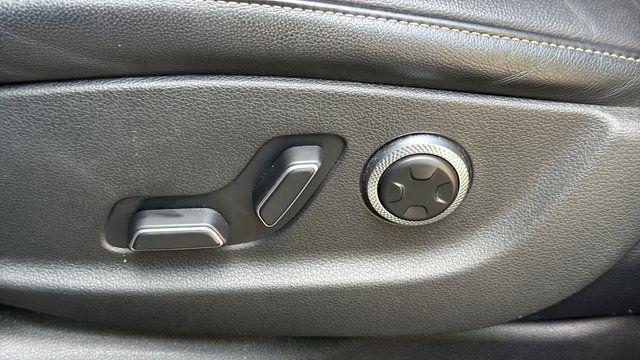 Used 2024 Genesis GV80 2.5T AWD/4WD image 14