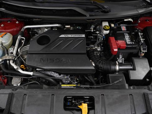 Used 2023 Nissan Rogue SV AWD/4WD image 32