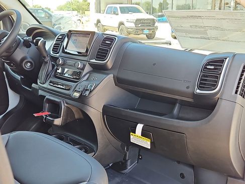 New 2026 RAM ProMaster 2500 w/ Quick Order Package 22G SLT FWD image 12