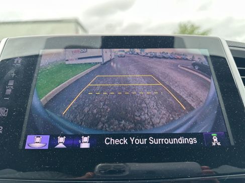 Used 2018 Honda Pilot Elite image 24