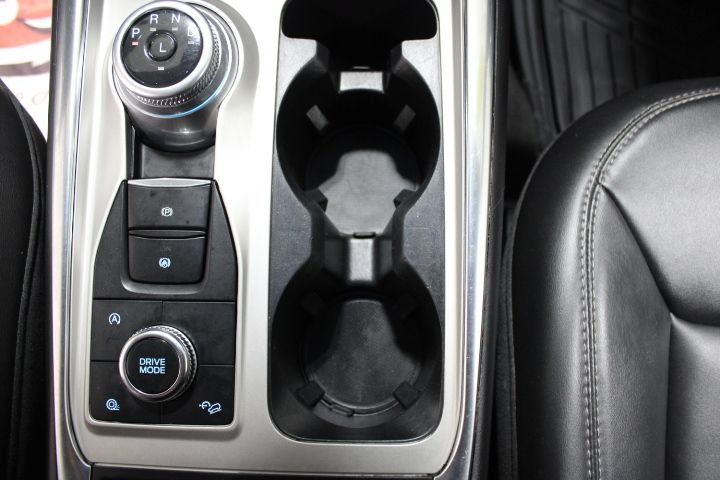 Used 2023 Ford Explorer XLT w/ Equipment Group 202A AWD/4WD image 36