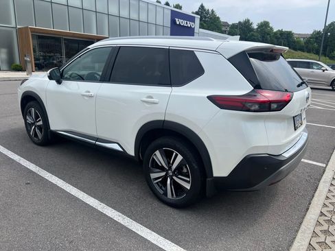 Used 2021 Nissan Rogue SL AWD/4WD image 11