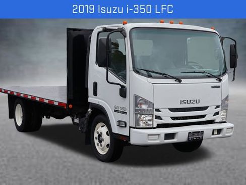 Used 2019 Isuzu NPR RWD image 1