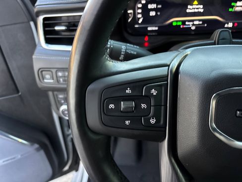 Used 2023 GMC Yukon XL Denali Ultimate image 17