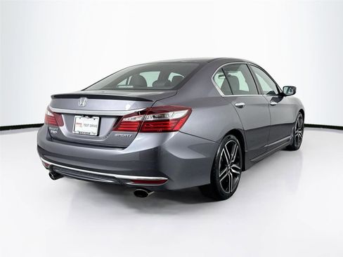 Used 2016 Honda Accord Sport image 10