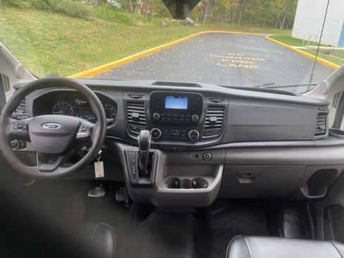 Certified 2020 Ford Transit 250 Medium Roof image 17