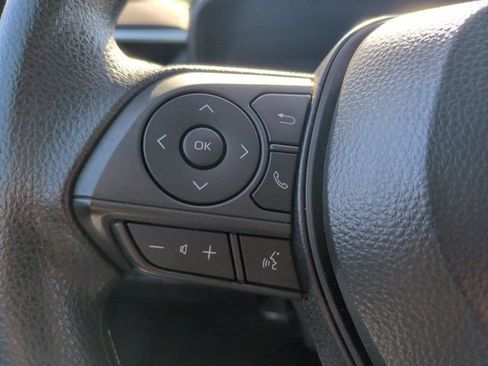 Used 2025 Toyota Corolla LE FWD image 16