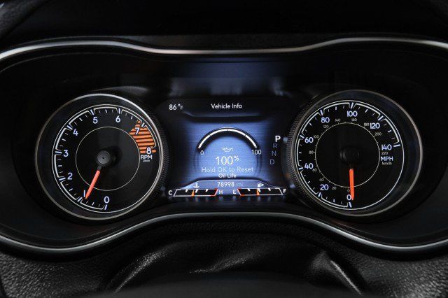 Used 2019 Jeep Cherokee Limited AWD/4WD image 17