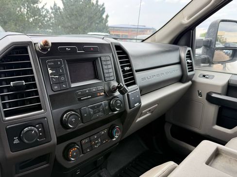 Used 2021 Ford F250 XL w/ Power Equipment Group AWD/4WD image 23