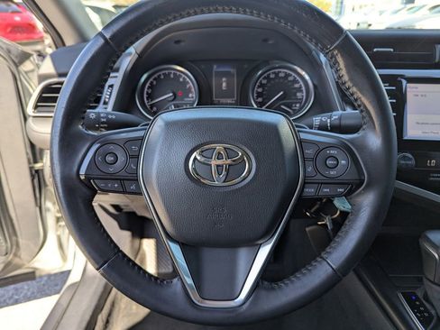 Used 2020 Toyota Camry SE image 23