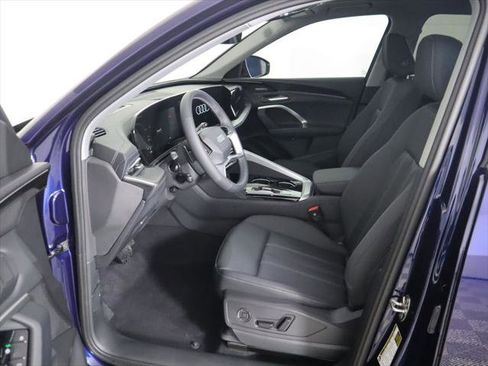Used 2025 Audi Q5 Premium w/ Premium Plus AWD/4WD image 21
