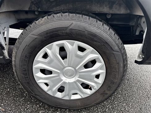 Used 2023 Ford Transit 350 XLT image 25