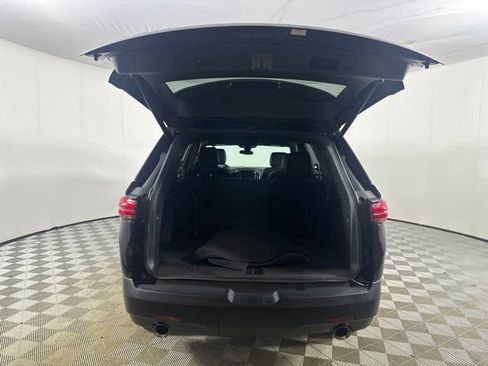 Used 2022 Chevrolet Traverse LT AWD/4WD image 9