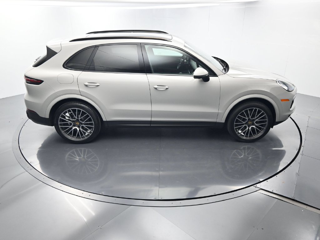 Certified 2023 Porsche Cayenne AWD/4WD image 40