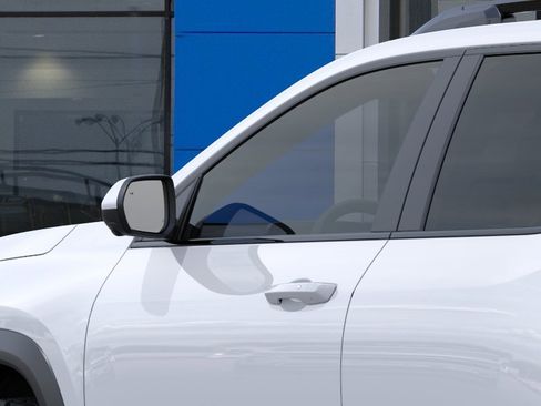 New 2026 Chevrolet Equinox ACTIV w/ Convenience Package III FWD image 12