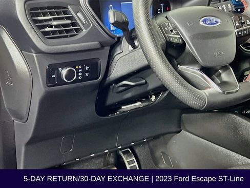 Used 2023 Ford Escape ST-Line w/ Tech Pack #1 FWD image 12