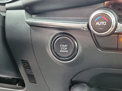 Used 2025 MAZDA MAZDA3 s image 28