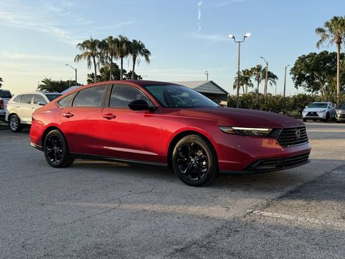 Used 2025 Honda Accord SE image 2