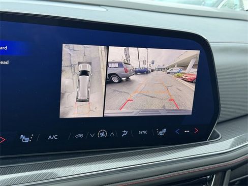 Used 2025 Chevrolet Suburban RST w/ Sun And Tow Package image 17